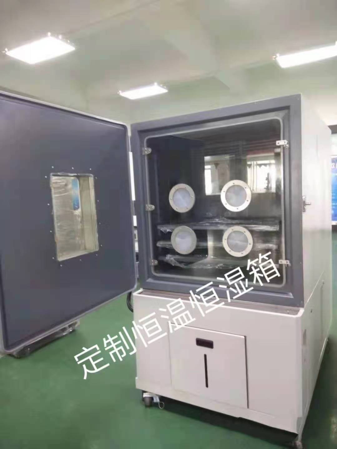 可操作玻璃孔恒温恒湿箱